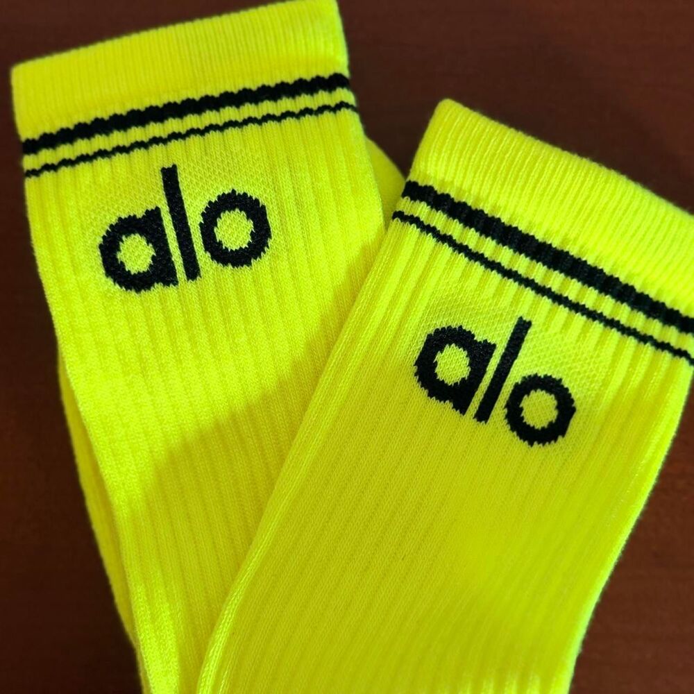Alo Yoga Neon Yellow Unisex Half-Crew Throwback Sock